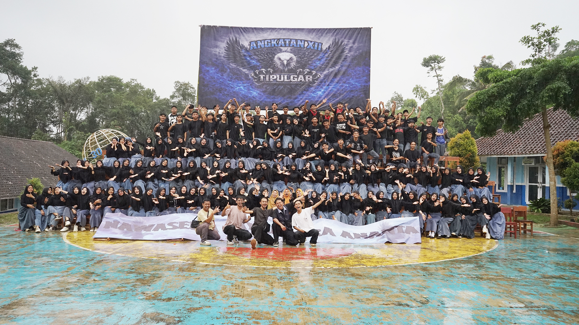 Latar belakang sekolah